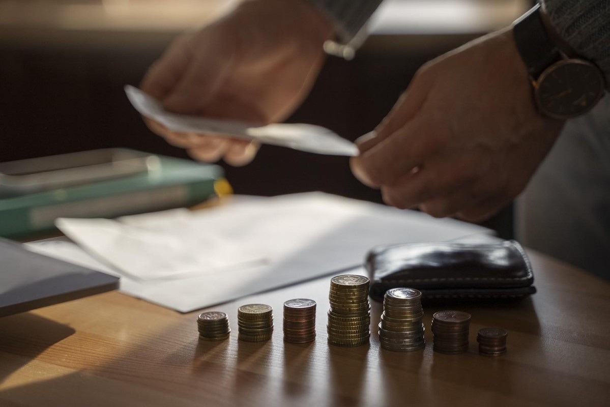 Key Differences Between Guaranty and Aval